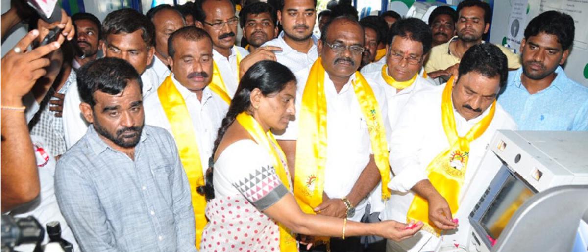 TDP stages protest over currency shortage