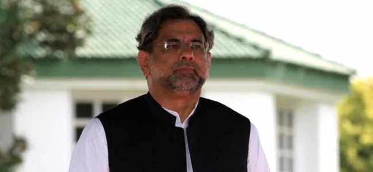 Abbasi inducts 44 ministers, Khawaja Asif is new Foreign Minister