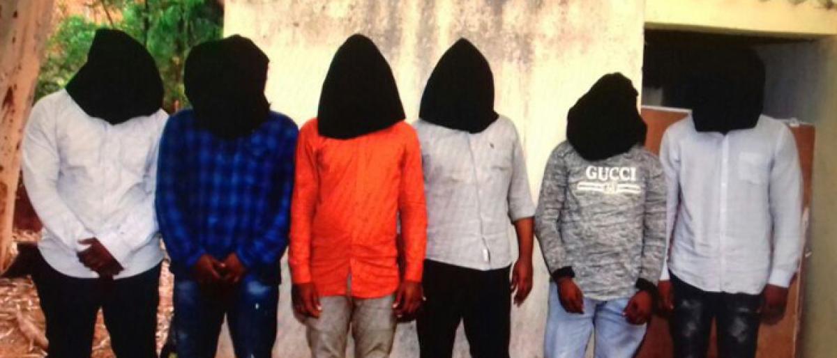 Six kidnappers arrested; car, laptop, cell phones seized