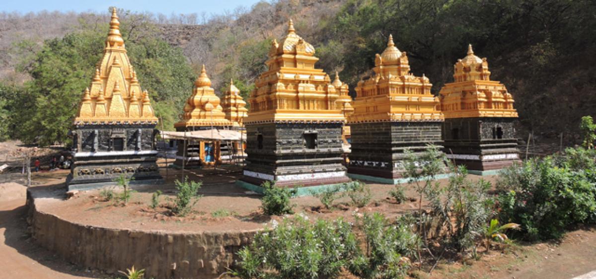 Temples decked up for Sivaratri celebrations