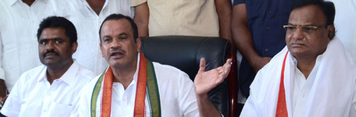 Congress will win 10 seats in district: Komatireddy Venkat Reddy