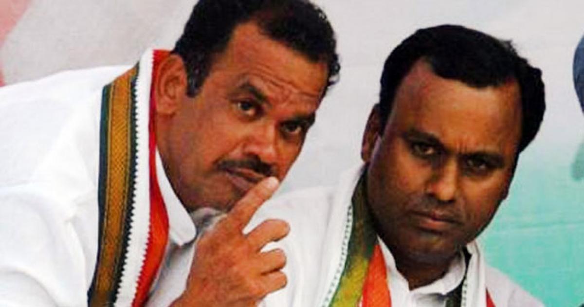 Congress, a divided house, set to face determined TRS