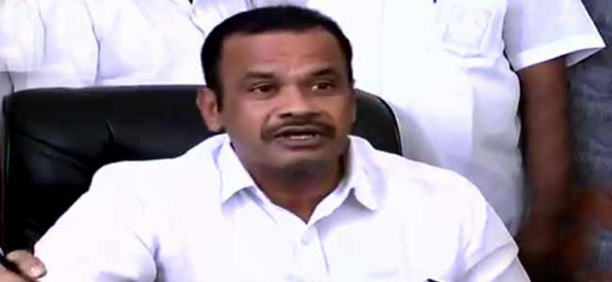 24-hour power supply will hurt farmers: Komatireddy