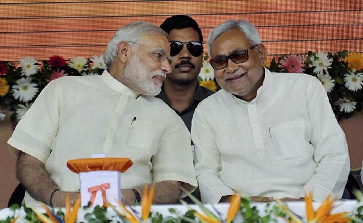 Nitish Kumar Showers Praise On Narendra Modi