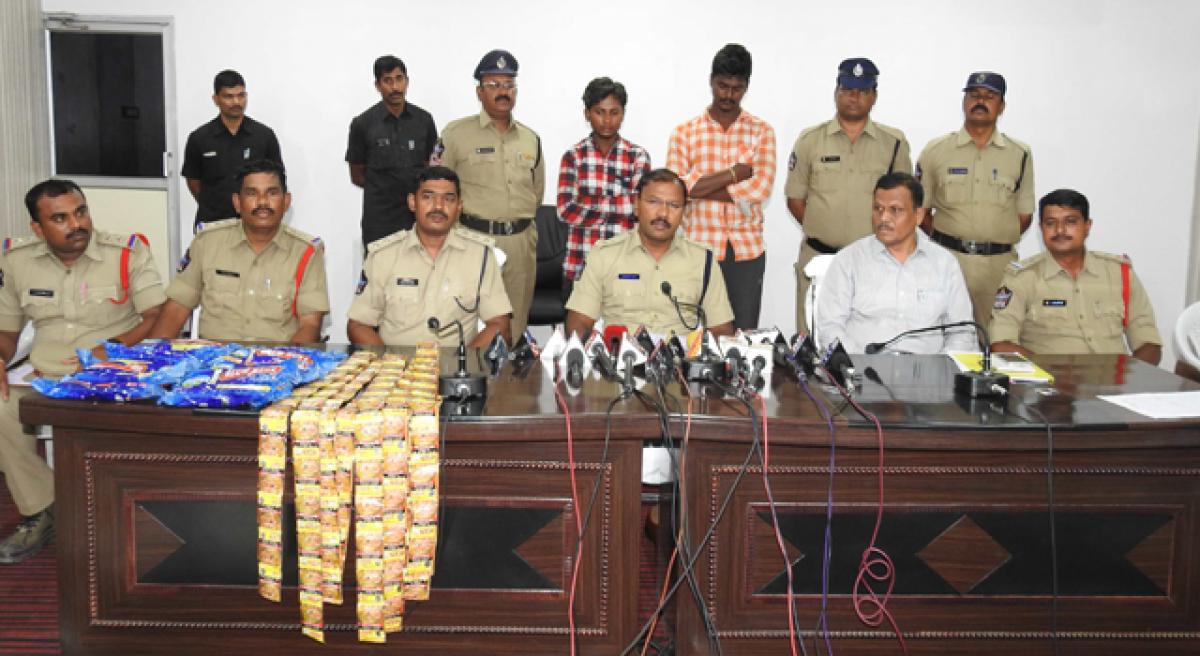 Banned gutka sachets worth 15 lakh seized