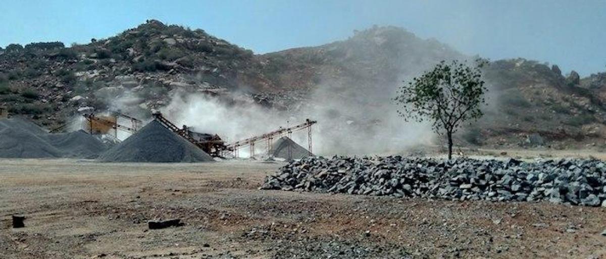 12 labourers die in Kurnool quarry blast