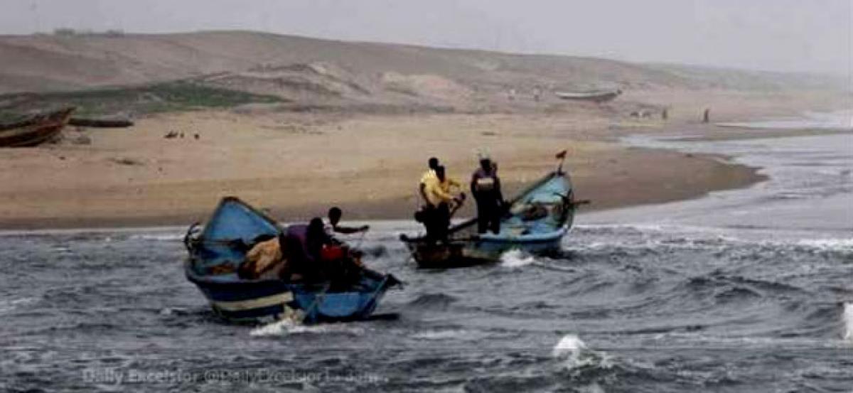 3 Pak fishermen apprehended, 14 boats seized off Kutch district