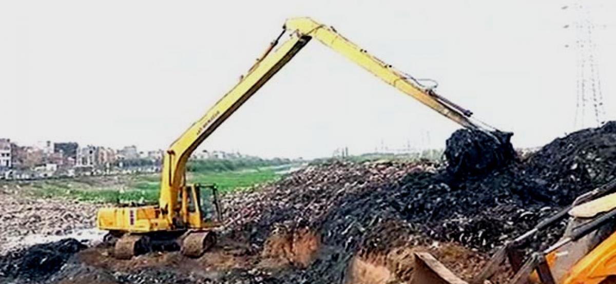 Ghazipur landfill collapse: Delhi LG prohibits garbage dumping at site