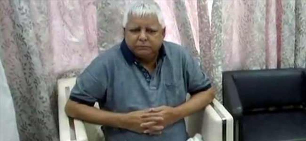 Ranchi: Lalu Prasad Yadav surrenders before CBI court