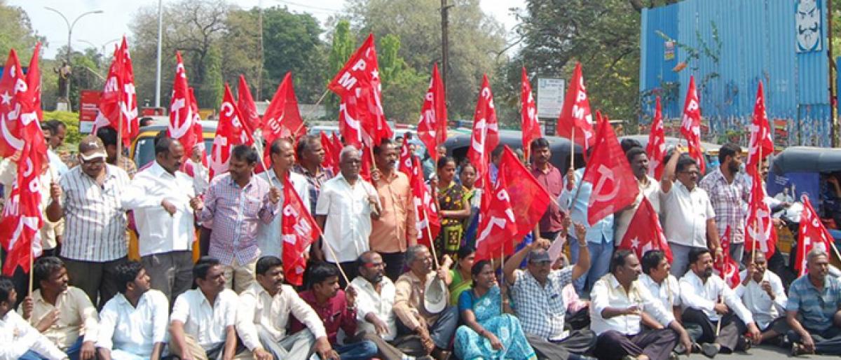 Left parties condemn violence in Tripura; stage rasta roko