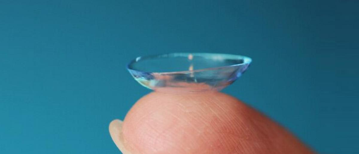 New ‘bandage’ contact lens aims to boost corneal treatment