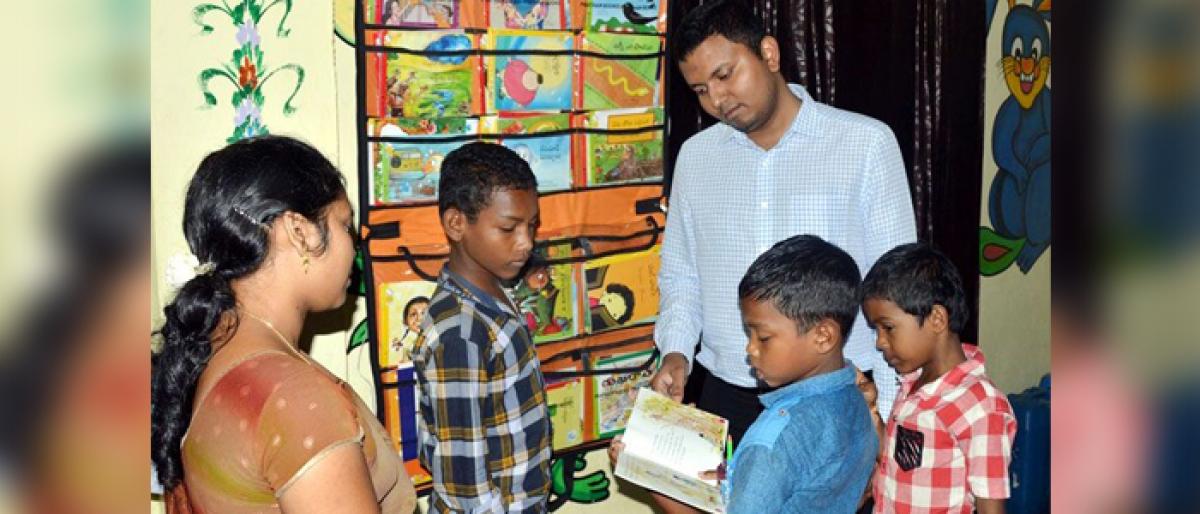 Hanging libraries help tribal students in Rampachodavaram