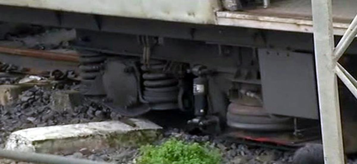 Mumbai: Local train derails, no deaths or injuries reported