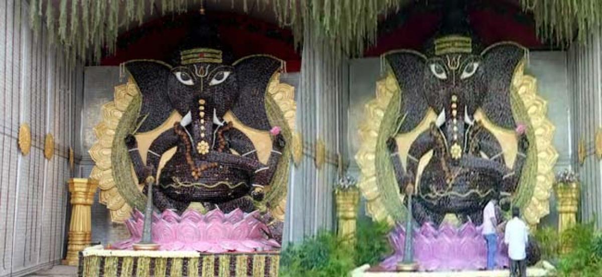 Bengaluru: Devotees go green, make Lord Ganesh sculpture using Sugarcane