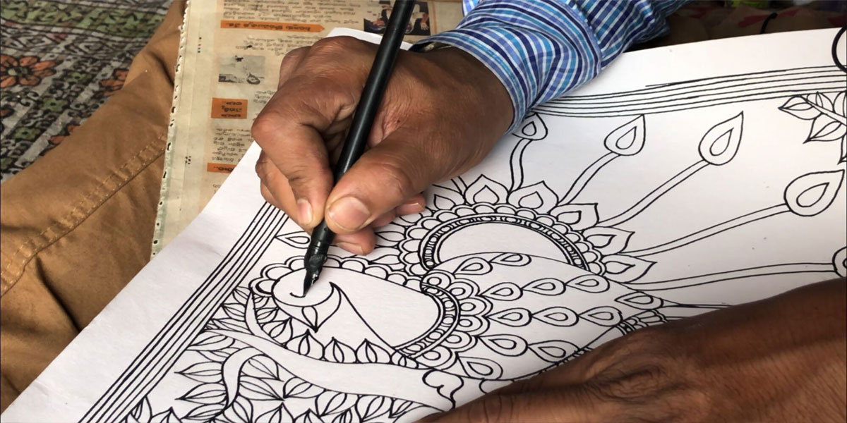 Few patrons for Madhubani paintings in Shilparamam