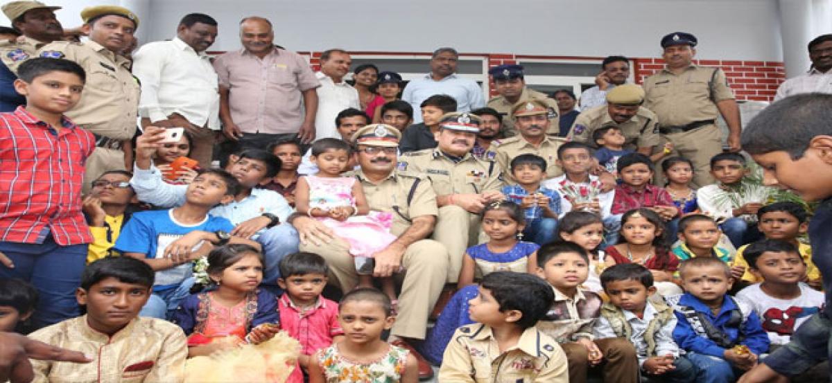 Cops’ family get-together held at Malakpet Police Station