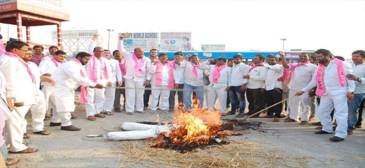 Uttam’s effigy burnt