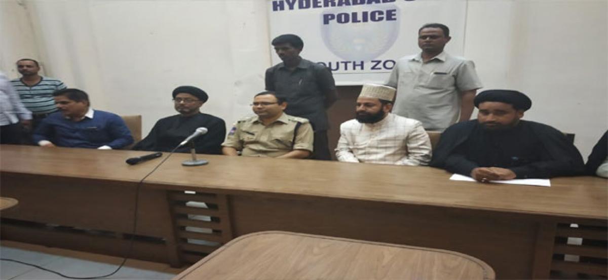 Shia, Sunni religious heads meet DCP Amber Kishore Jha