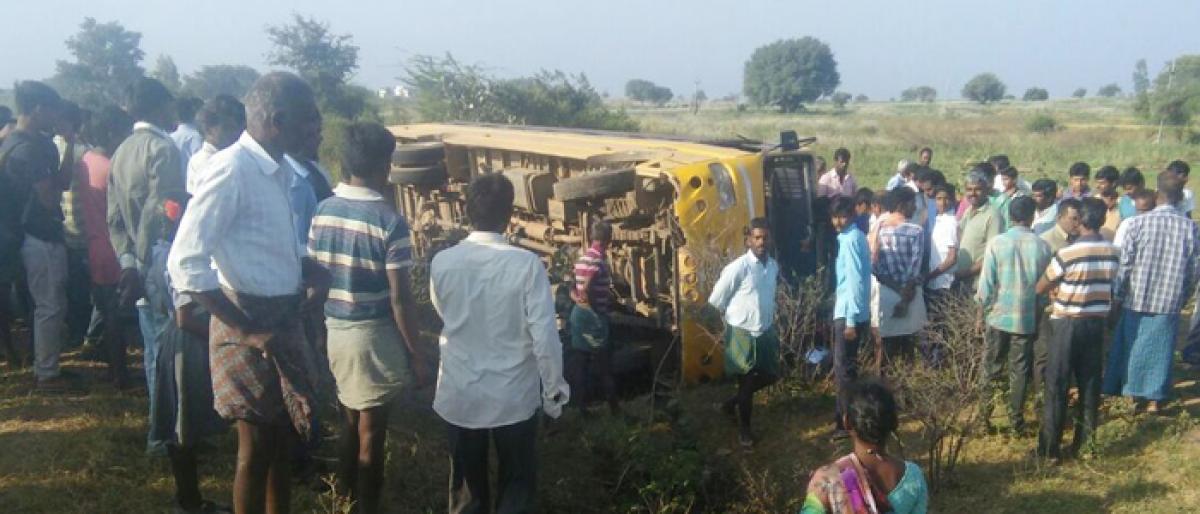 School bus overturns, leaves many students injured