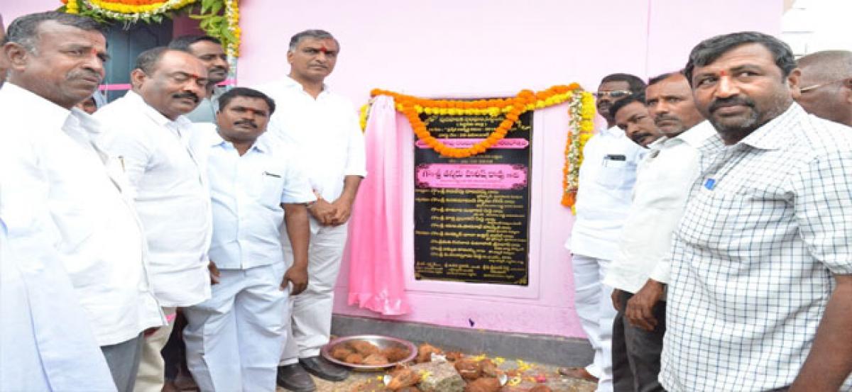 Harish Rao inaugurates Yadava Sangham building
