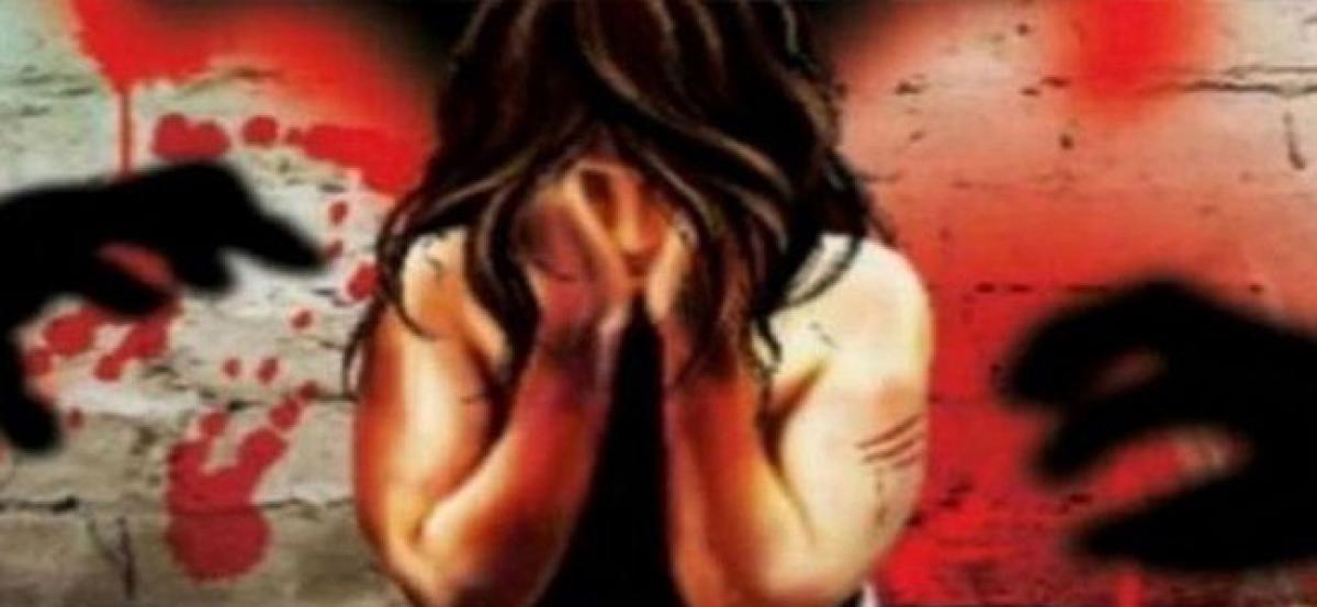 Bilaspur: Minor girls booked for physically assaulting girl student