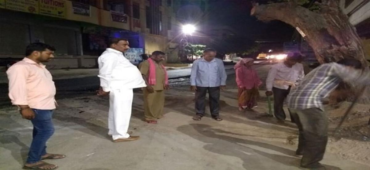 MLA inspects BT road work at midnight