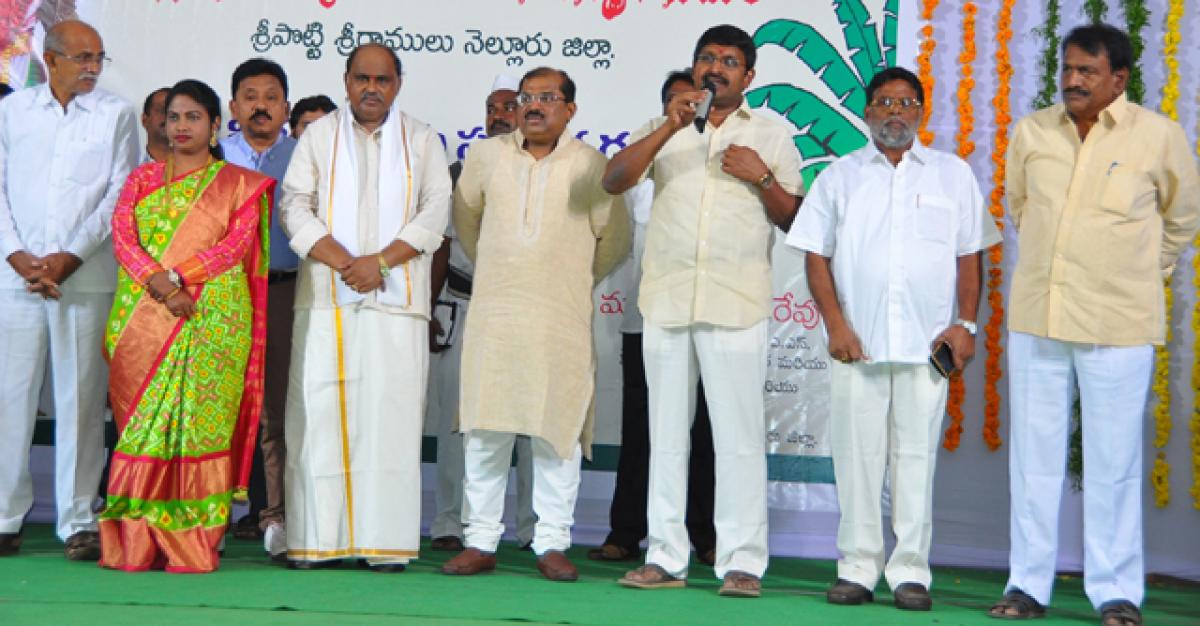 Chandrababu Naidu striving to protect self-respect of AP: MLC