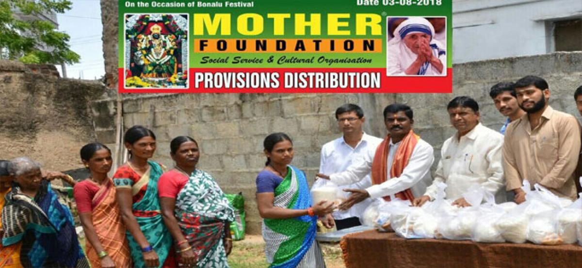 Mother Foundation distributes provisions