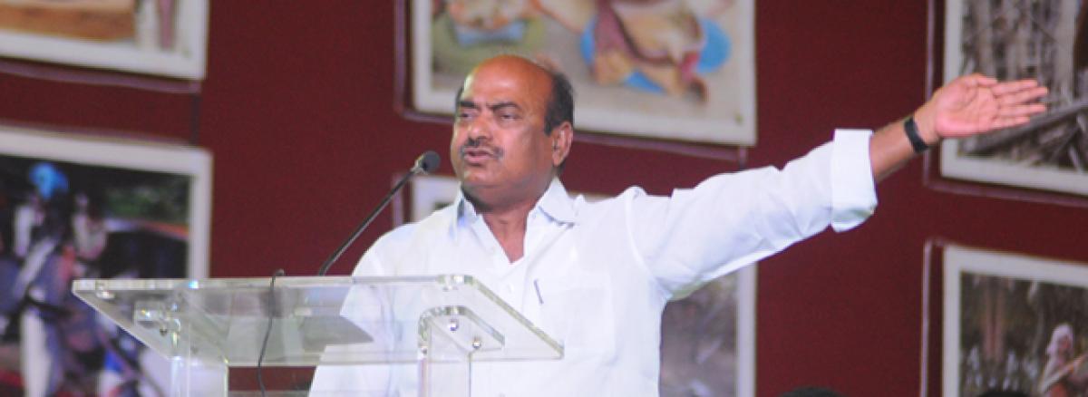 JC Diwakar Reddy wants Naidu to pass on mantle to son