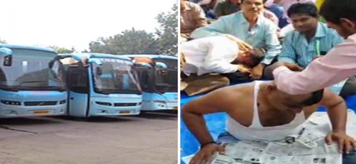 MSRTC strike: Staff members tonsure head in protest