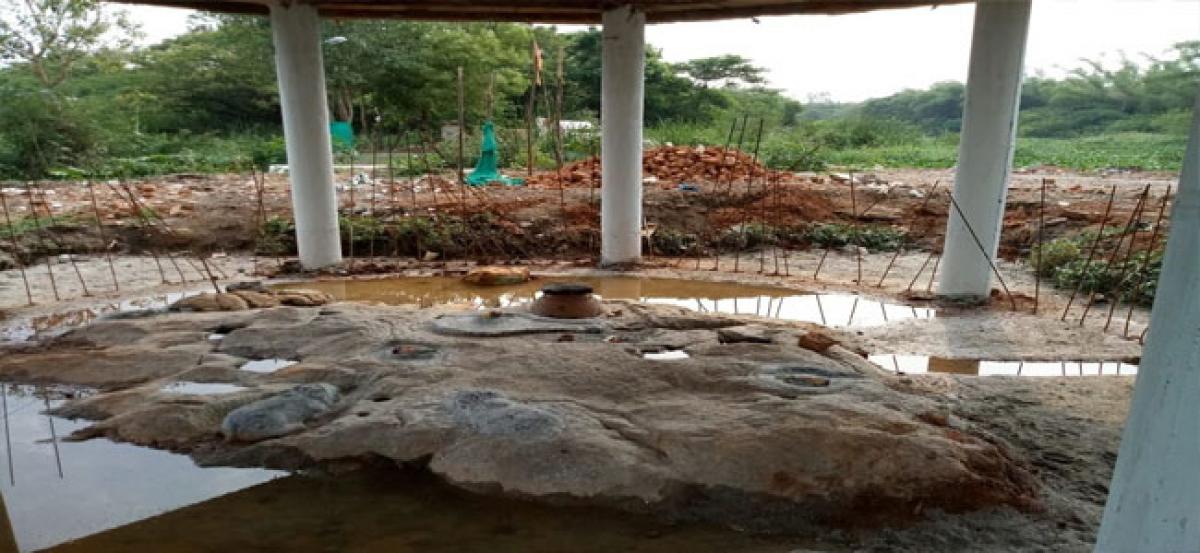 Illegal temple surfaces on Musi