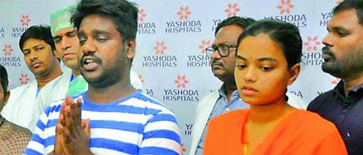 Madhavi who attacked by her father at Erragadda discharged from Hospital