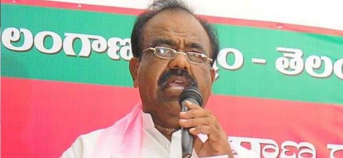 Assembly Speaker congratulates CM on Rythu Bandhu success