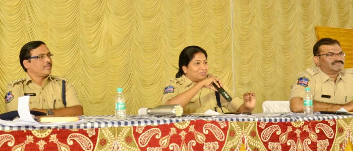 Mahbubnagar SP calls for speedy investigation into pending cases