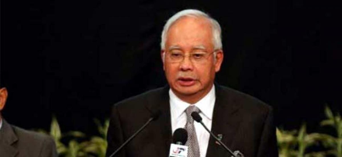 Malaysia in suspense ahead of Najib Razaks visit to anti-graft agency