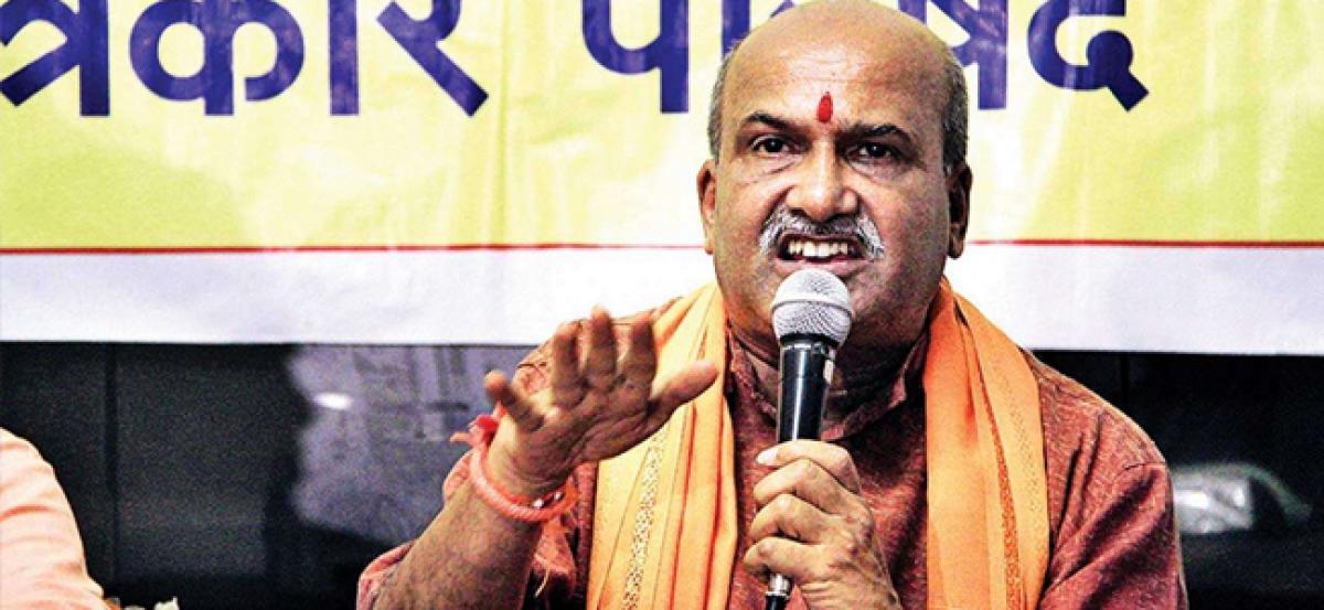 Sri Ram Sene chief Pramod Muthaliks dog remark on Gauri Lankesh murder case triggers row