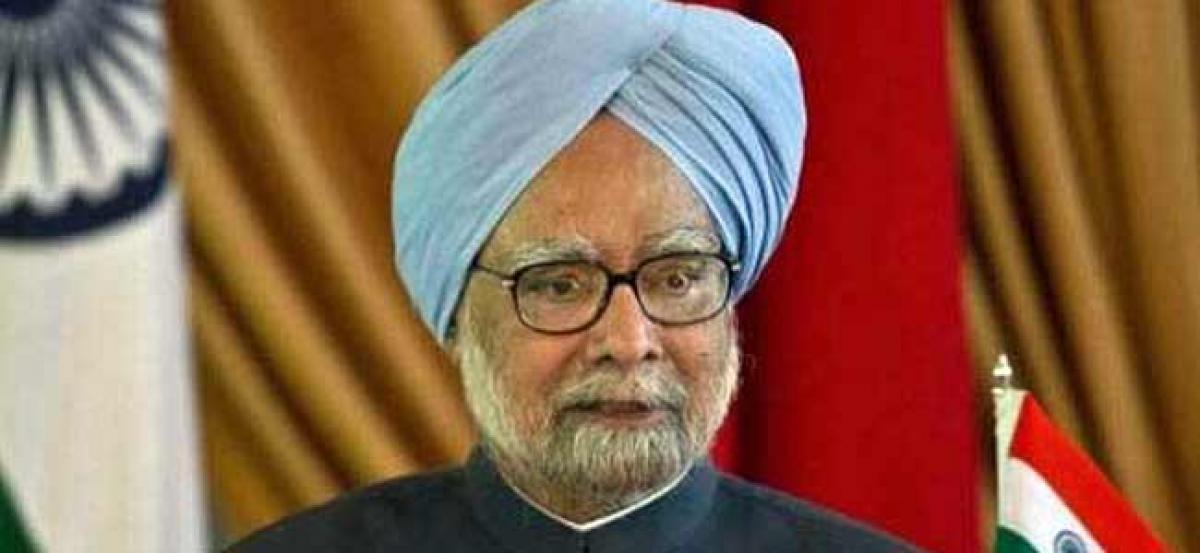 Manmohan Singh wants Left to cooperate with Congress to fight BJP