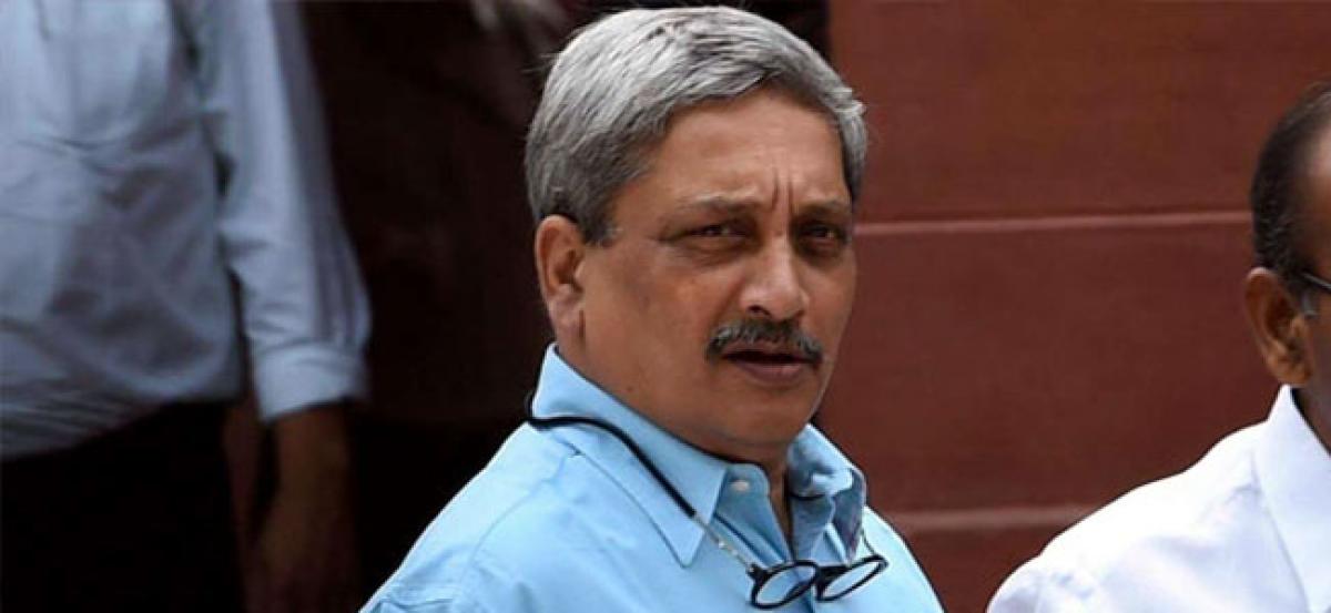 Girls have started drinking beer, tolerance limit is being crossed: Manohar Parrikar