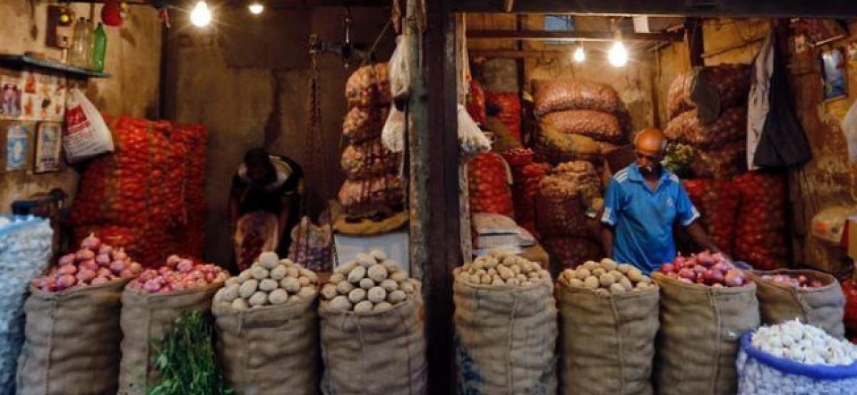 India July wholesale inflation rate picks up for first time in five months