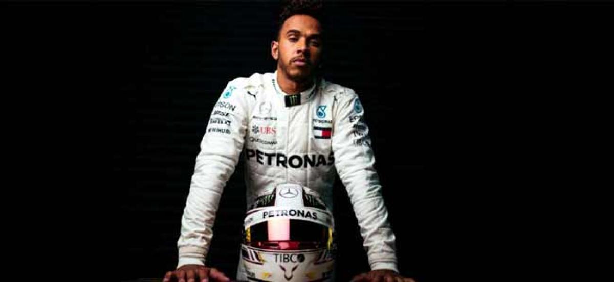 F1: Mercedes and Lewis Hamilton hope to start season with new deal done