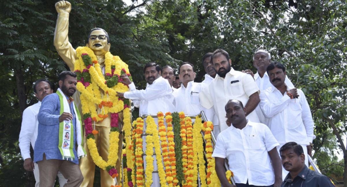 Glowing tributes paid to Prof Jayashanakar