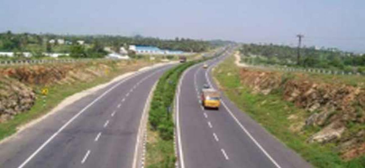 MoRTH reviews progress of India-Nepal road connectivity projects