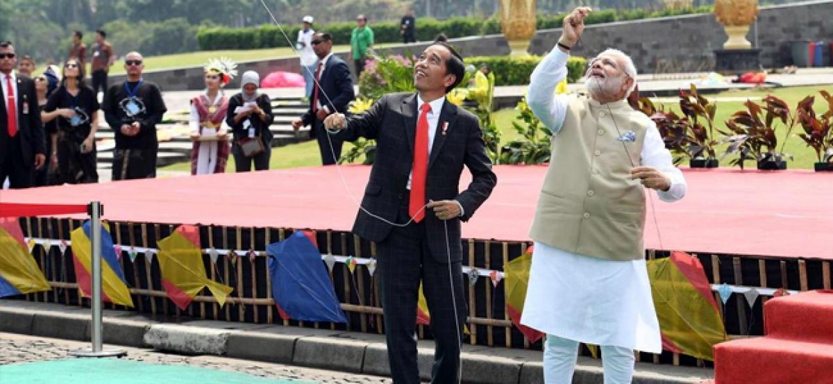 Watch: PM Modi and Indonesian President Joko Widodo fly kites