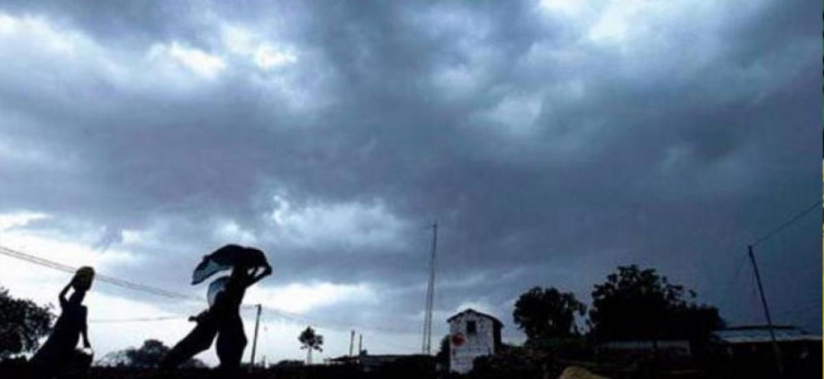 Monsoon hits AP, Telangana as scheduled