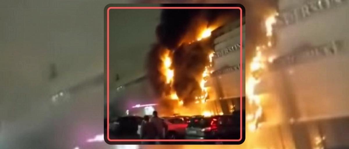 Fire breaks out in Moscow shopping mall, 14 injured