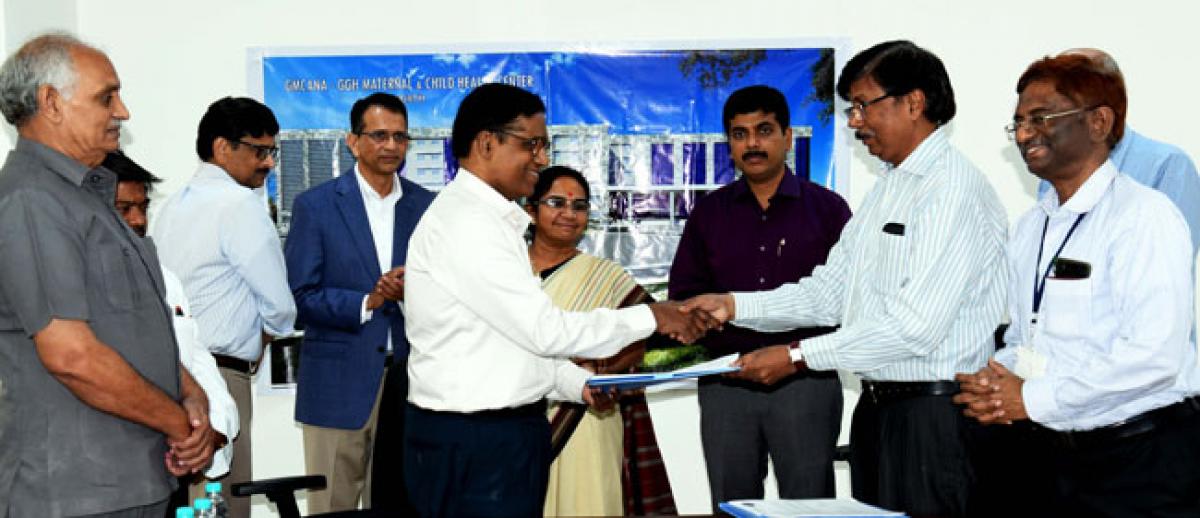 Guntur Medical College alumni to donate 30 cr for mother & child block