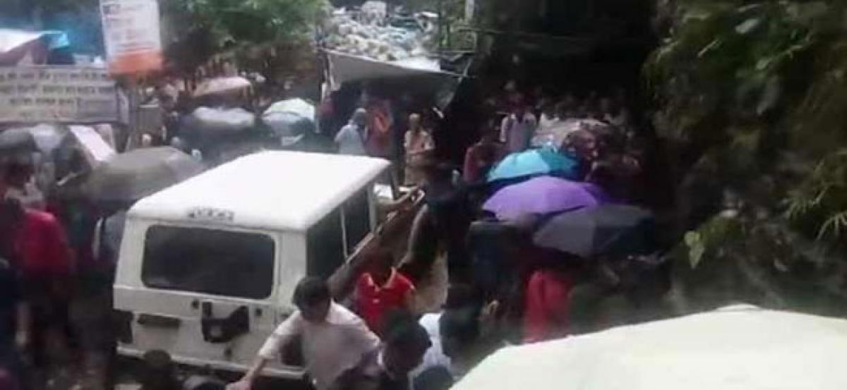 Mumbais Elphinstone stampede: At least 22 dead, 30 injured