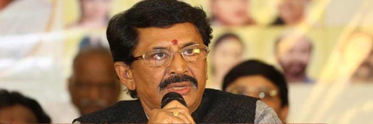 AP CM congratulates MP Murali Mohan for mobile cancer vehicle