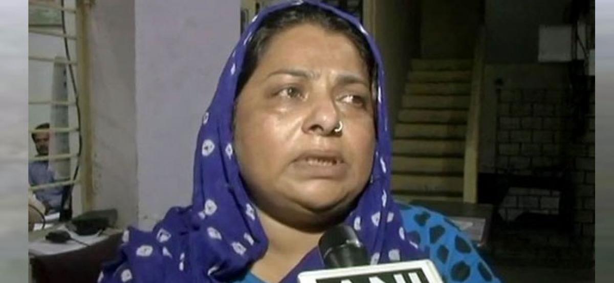 Muslim woman working for cow protection seeks PM Modi help