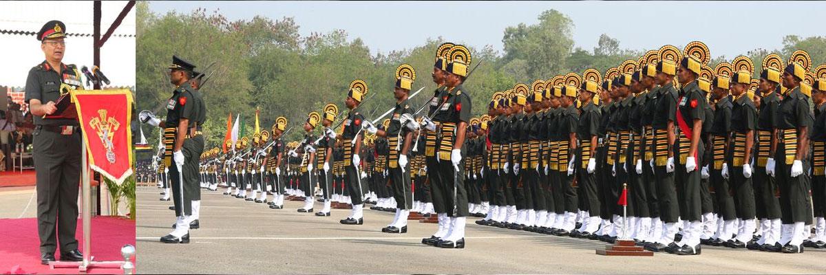 Dazzling ceremonial parade of EME Corps